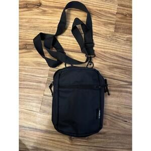 Keep Nature Wild KNW Crossbody Bag Black